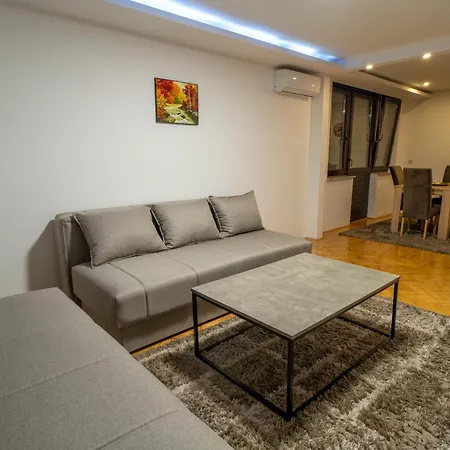 Sunny Wilson's Promenade Apartman Sarajevo