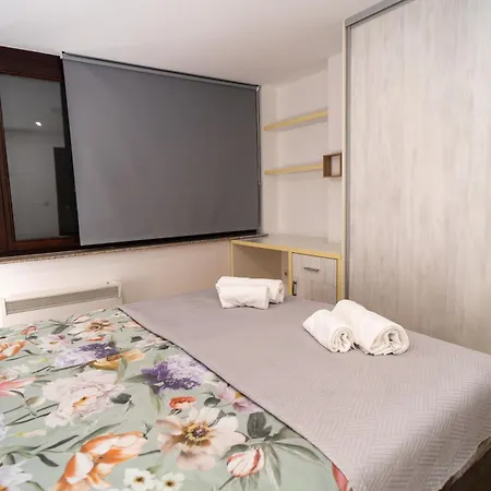 Sunny Wilson's Promenade Apartman